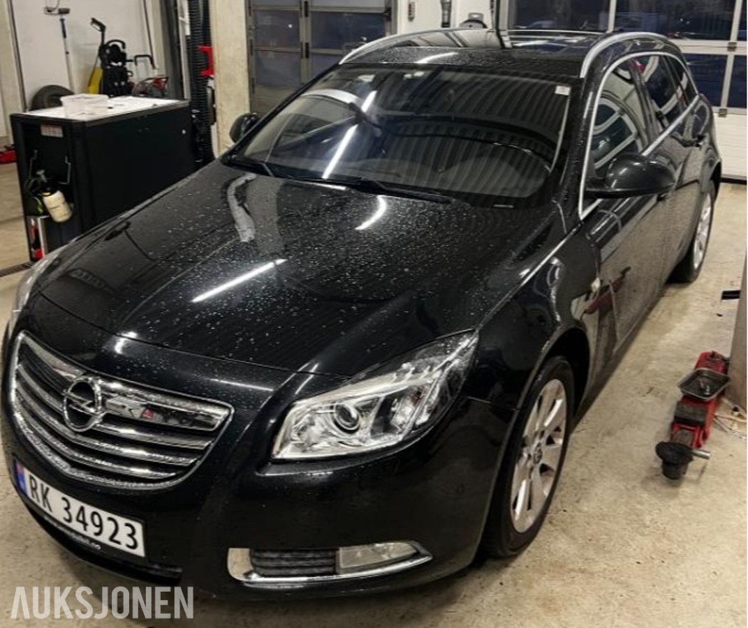 2011 Opel Insignia 2.0 Diesel AWD, Reparasjonsobjekt