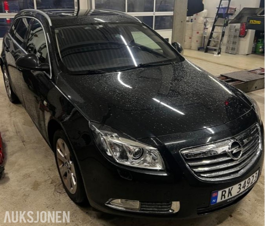 2011 Opel Insignia 2.0 Diesel AWD, Reparasjonsobjekt