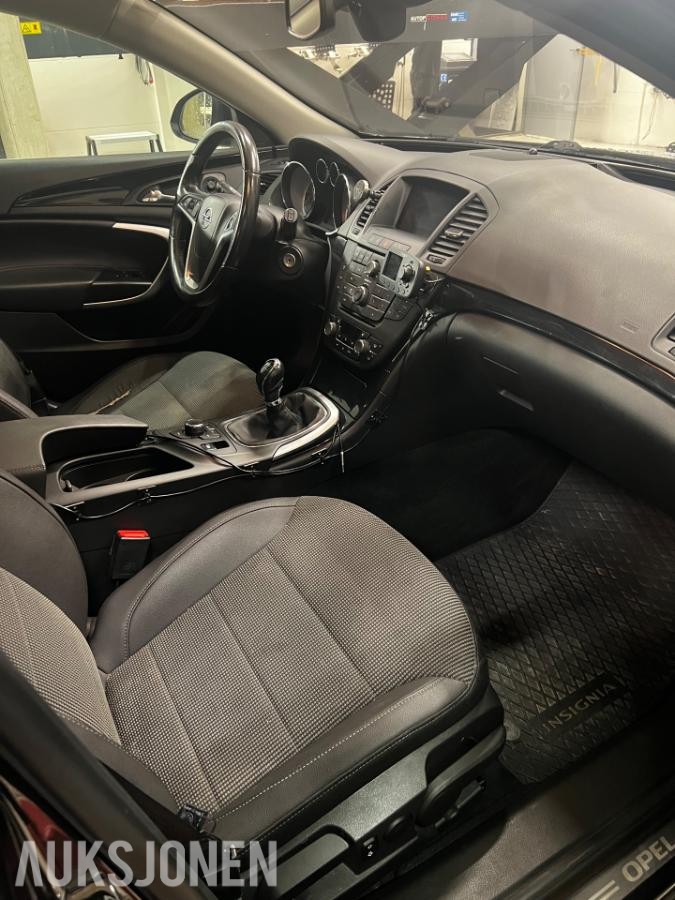 2011 Opel Insignia 2.0 Diesel AWD, Reparasjonsobjekt