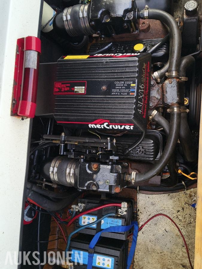 1998 Stingray 609ZP 23 fot Daycruiser med Mercruiser 4.3L V6