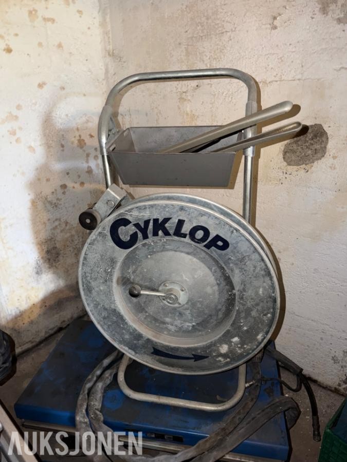 Cyklop båndstrammer på tralle