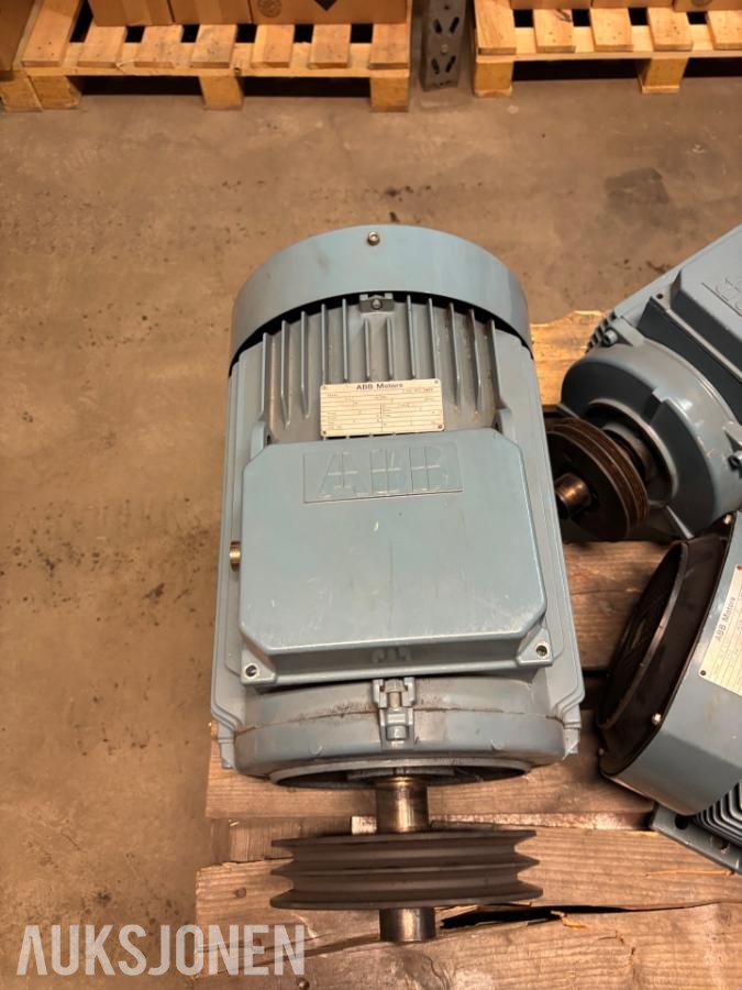 Diverse elektromotorer ABB, FläktWoods, Lönne og ASEA