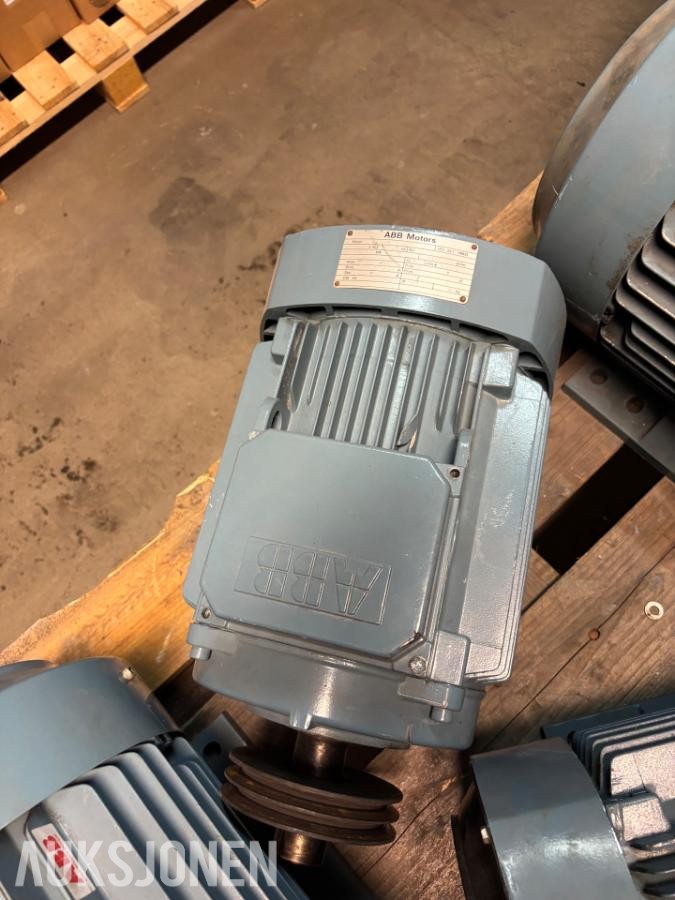 Diverse elektromotorer ABB, FläktWoods, Lönne og ASEA