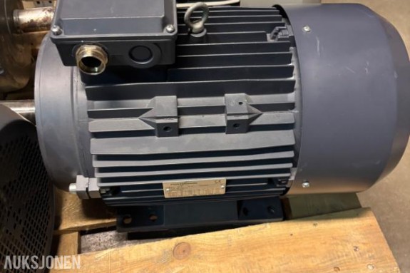 Diverse elektromotorer ABB, FläktWoods, Lönne og ASEA