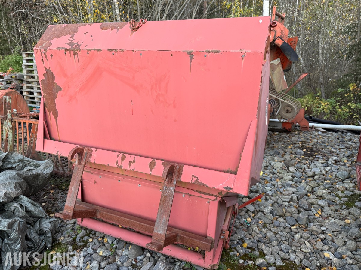 Kverneland UN 1700 Frontmontert tank til poteter