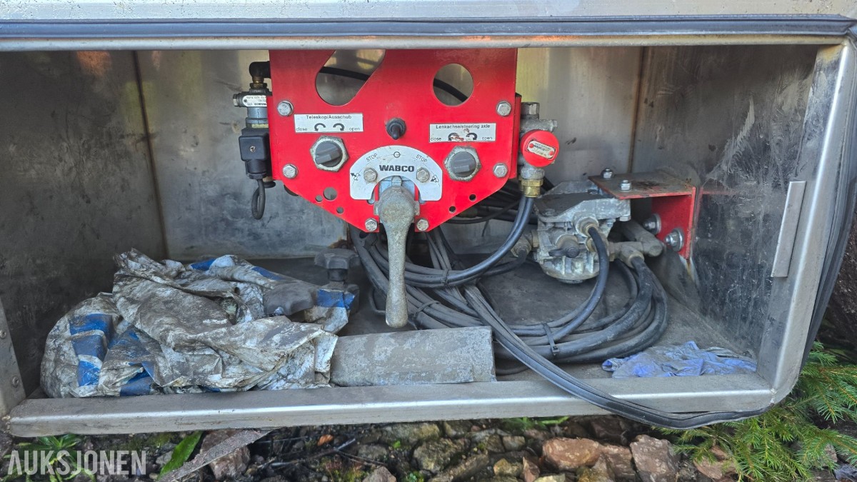 2013 HRD STTM3N 3-akslet jumbo semi med uttrekk