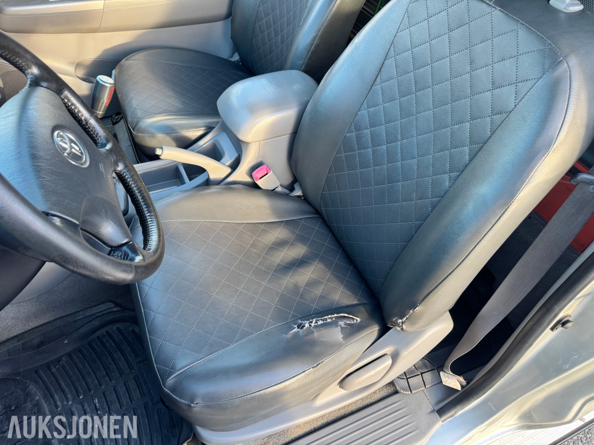 2010 Toyota HILUX 2.5-144 D 4WD, HØY OG LAVSERIE, HENGERFESTE, PLANTOPP
