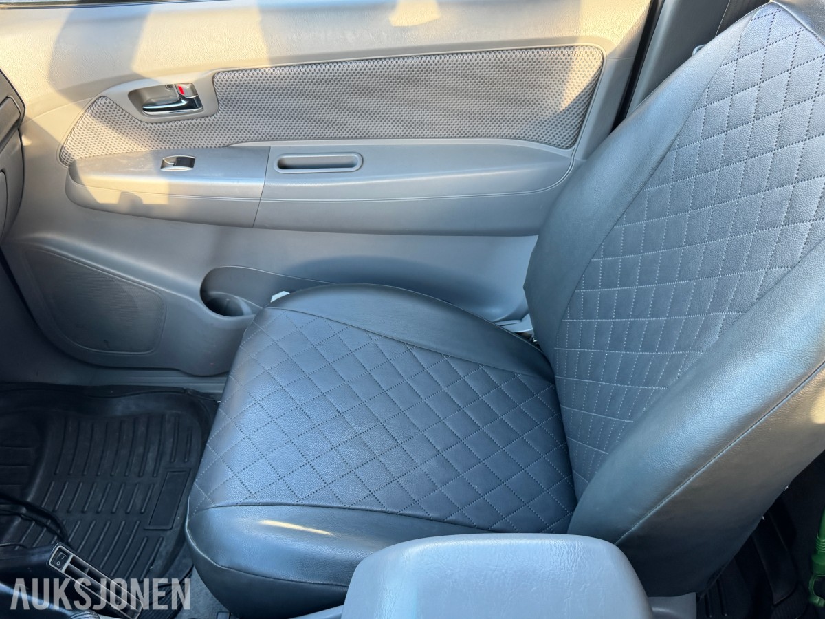 2010 Toyota HILUX 2.5-144 D 4WD, HØY OG LAVSERIE, HENGERFESTE, PLANTOPP