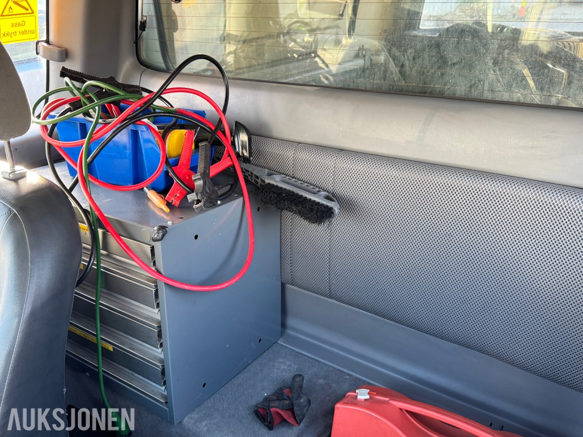 2010 Toyota HILUX 2.5-144 D 4WD, HØY OG LAVSERIE, HENGERFESTE, PLANTOPP