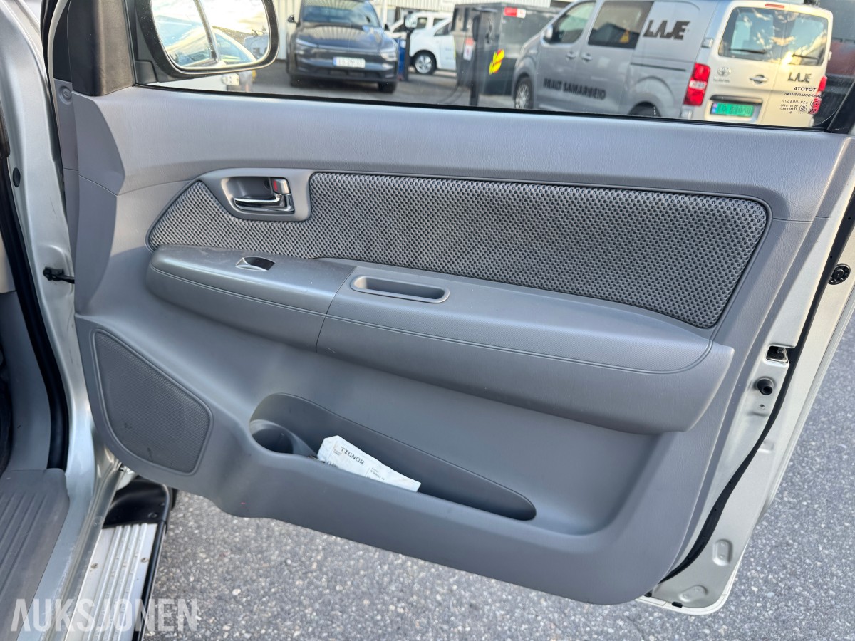 2010 Toyota HILUX 2.5-144 D 4WD, HØY OG LAVSERIE, HENGERFESTE, PLANTOPP