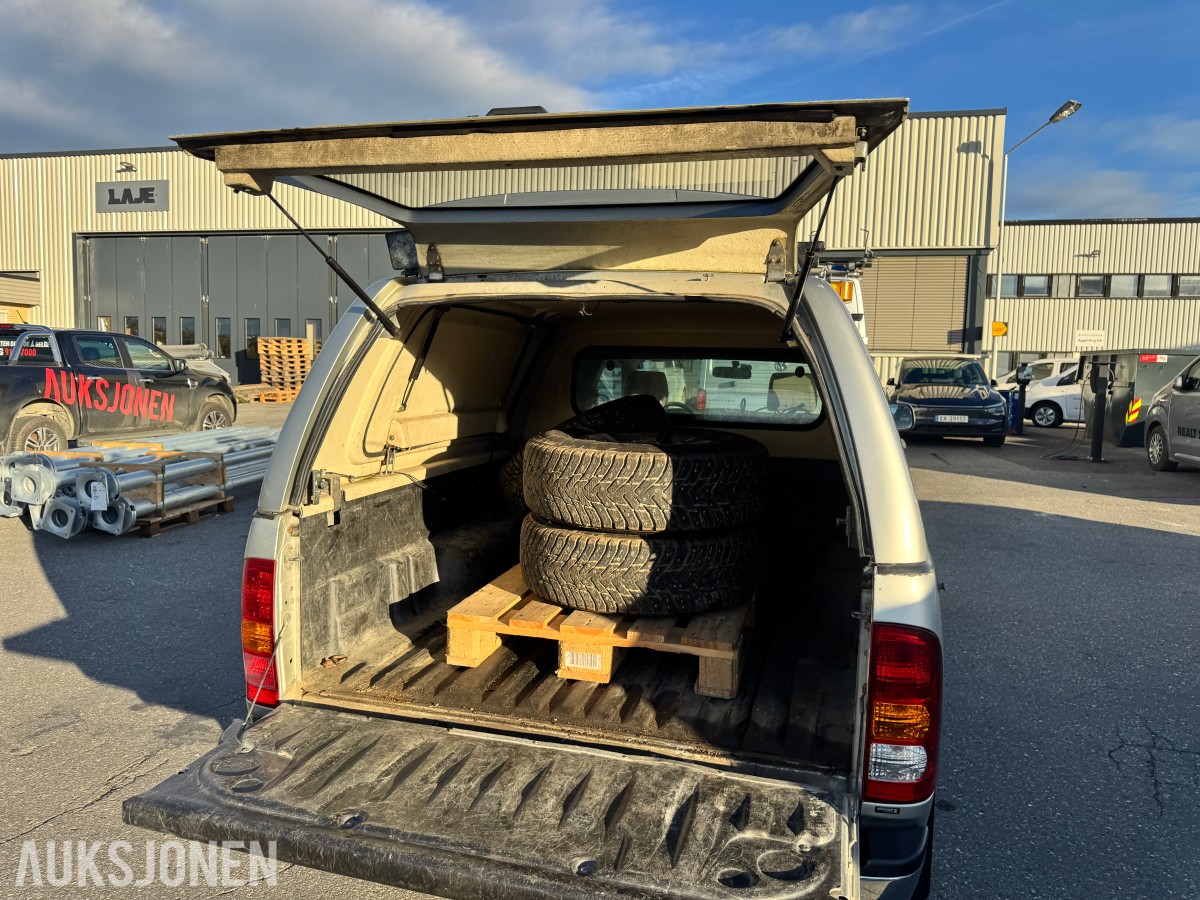 2010 Toyota HILUX 2.5-144 D 4WD, HØY OG LAVSERIE, HENGERFESTE, PLANTOPP