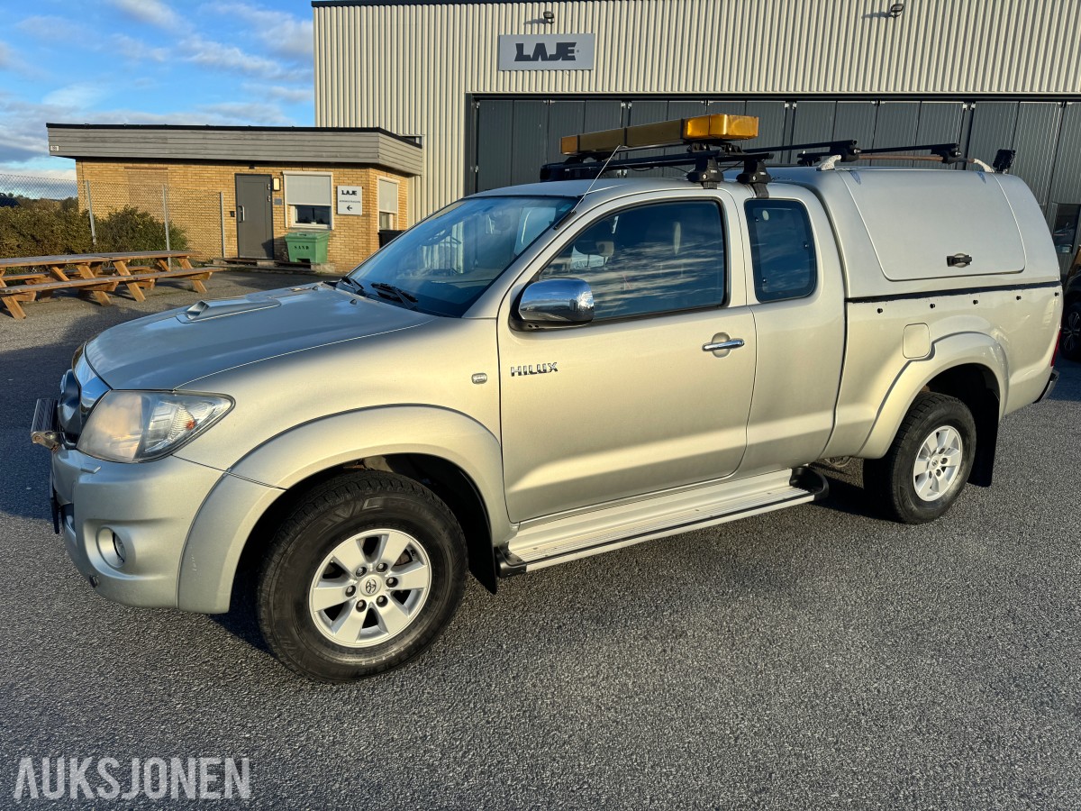 2010 Toyota HILUX 2.5-144 D 4WD, HØY OG LAVSERIE, HENGERFESTE, PLANTOPP