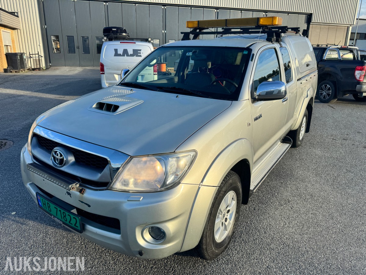 2010 Toyota HILUX 2.5-144 D 4WD, HØY OG LAVSERIE, HENGERFESTE, PLANTOPP