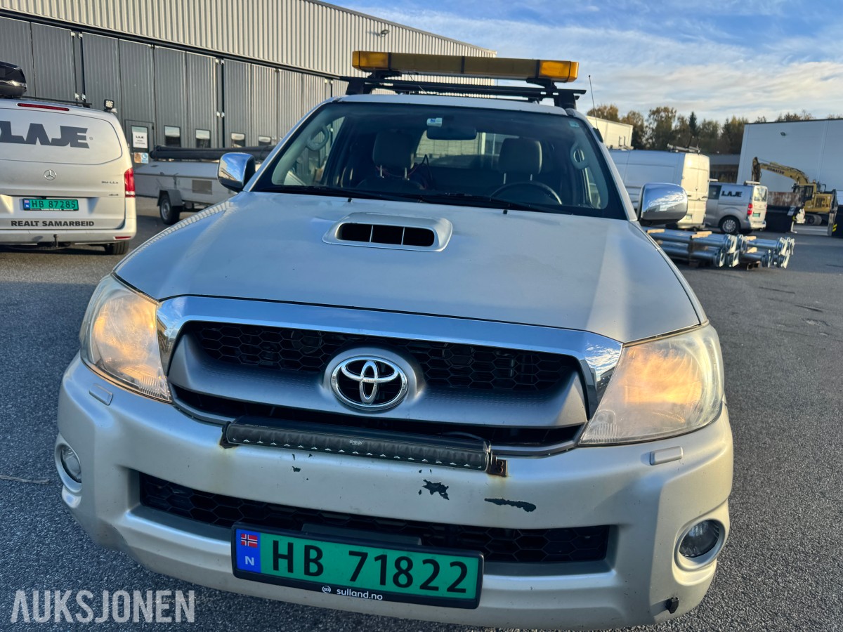 2010 Toyota HILUX 2.5-144 D 4WD, HØY OG LAVSERIE, HENGERFESTE, PLANTOPP