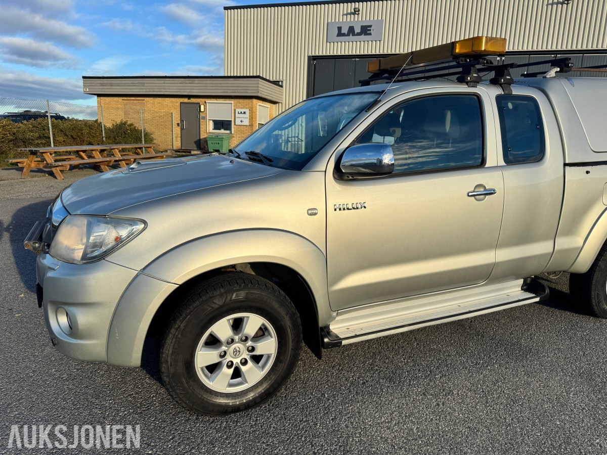 2010 Toyota HILUX 2.5-144 D 4WD, HØY OG LAVSERIE, HENGERFESTE, PLANTOPP
