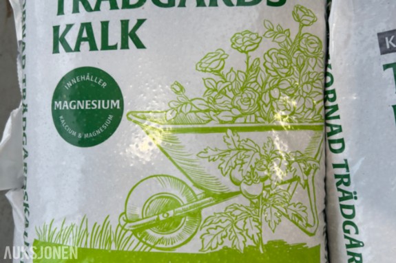14 sekker 15 kg Kalk, Granulert Godkjent for Ekologisk drift Nordkalk