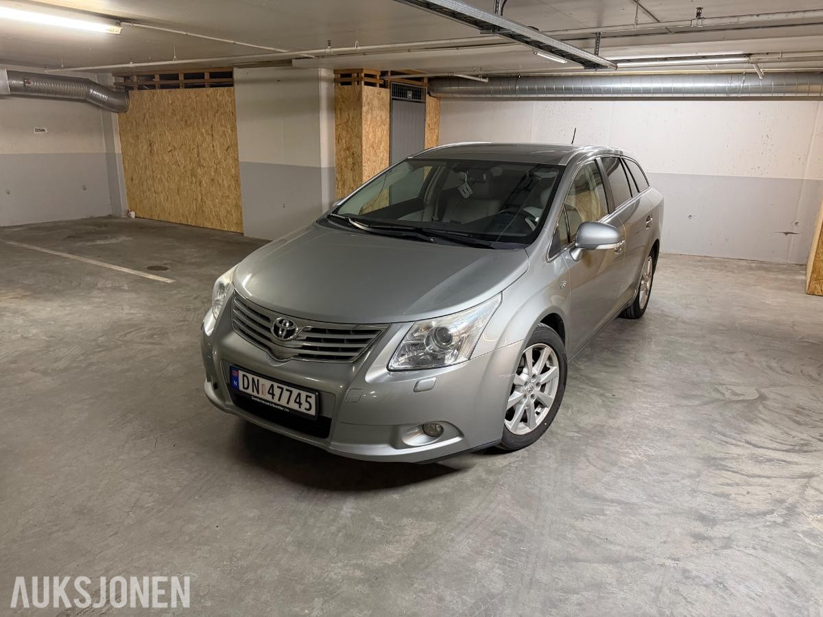 2010 Toyota Avensis 2.2 150hk automat cruisekontroll keyless eu ok 04.2028