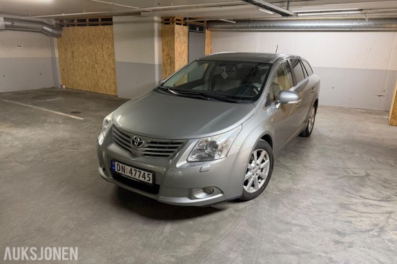 2010 Toyota Avensis 2.2 150hk automat cruisekontroll keyless eu ok 04.2028