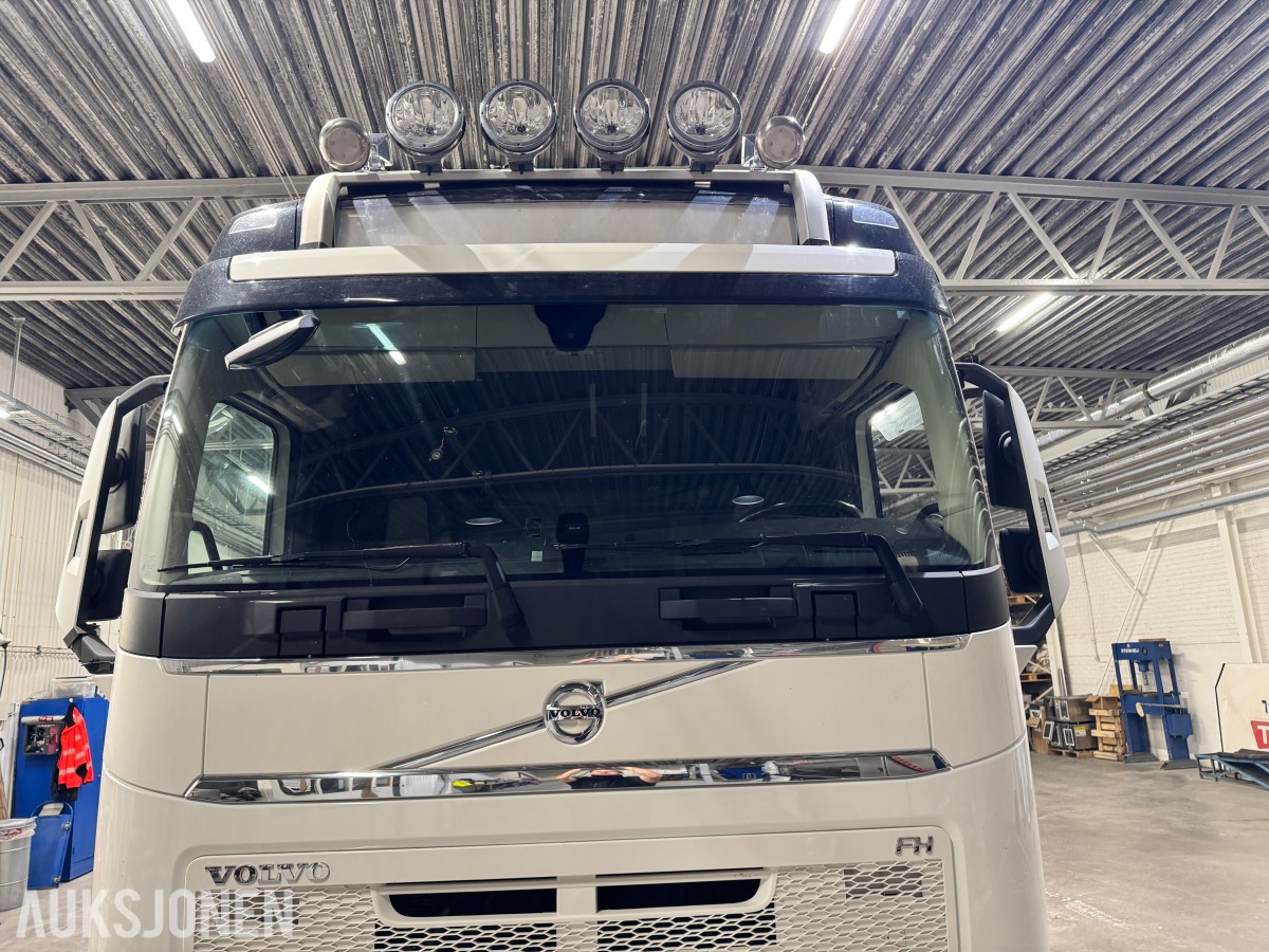 2020 Volvo FH540 tankbil med 15000 liter tank. EURO 6