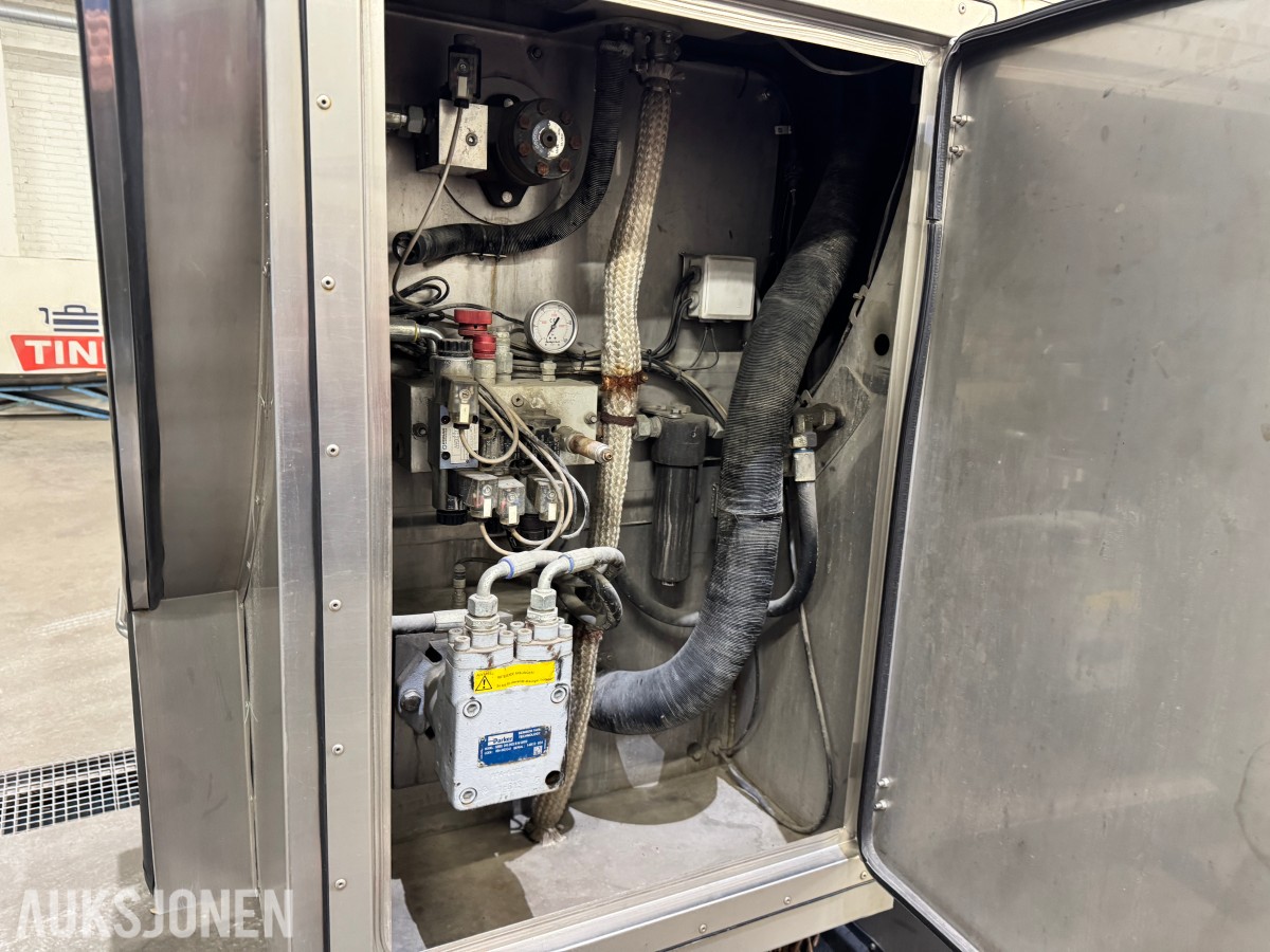 2020 Volvo FH540 tankbil med 15000 liter tank. EURO 6