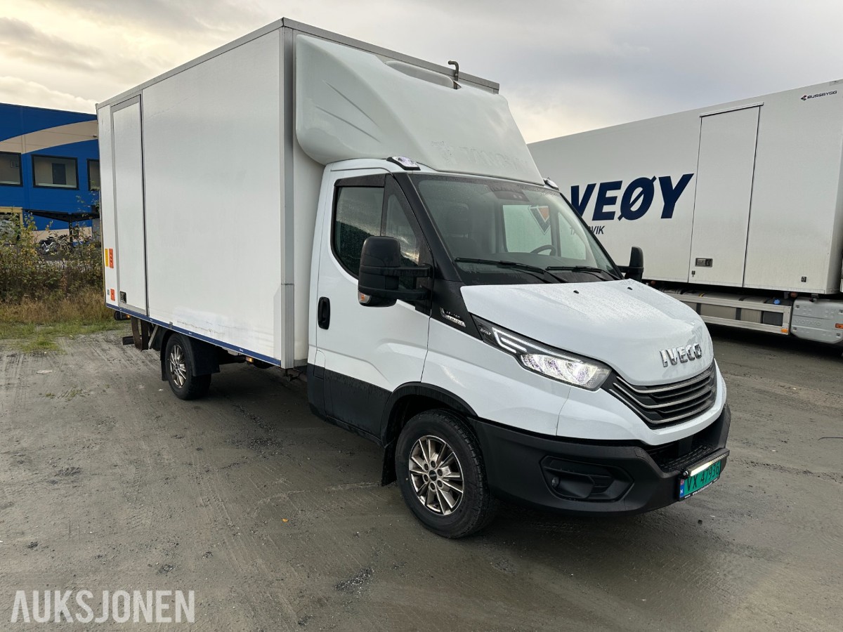2022 Iveco Daily 35S16 skapbil, 8 paller, bakløfter, varme i skap