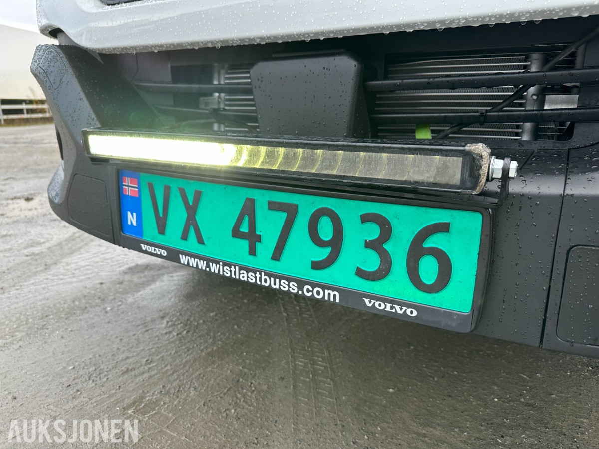 2022 Iveco Daily 35S16 skapbil, 8 paller, bakløfter, varme i skap