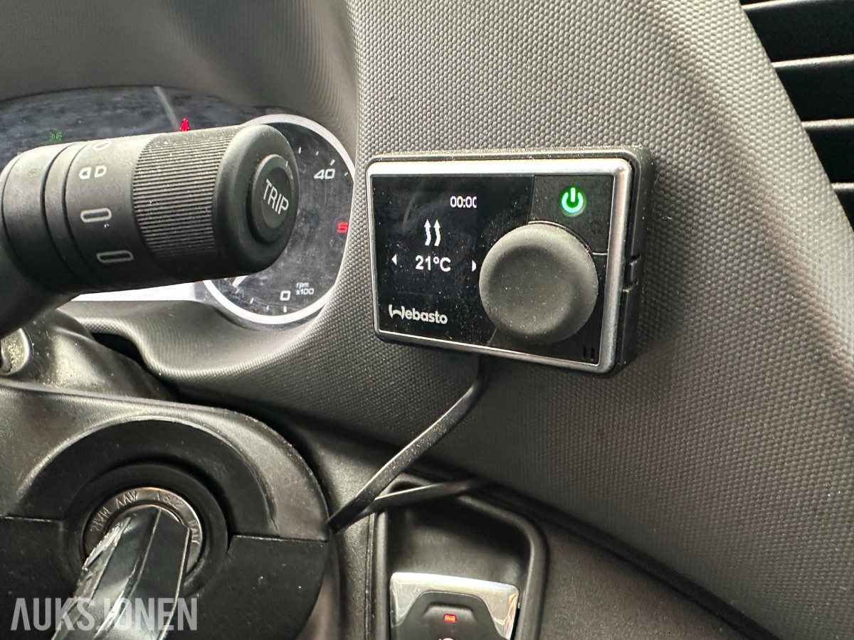 2022 Iveco Daily 35S16 skapbil, 8 paller, bakløfter, varme i skap