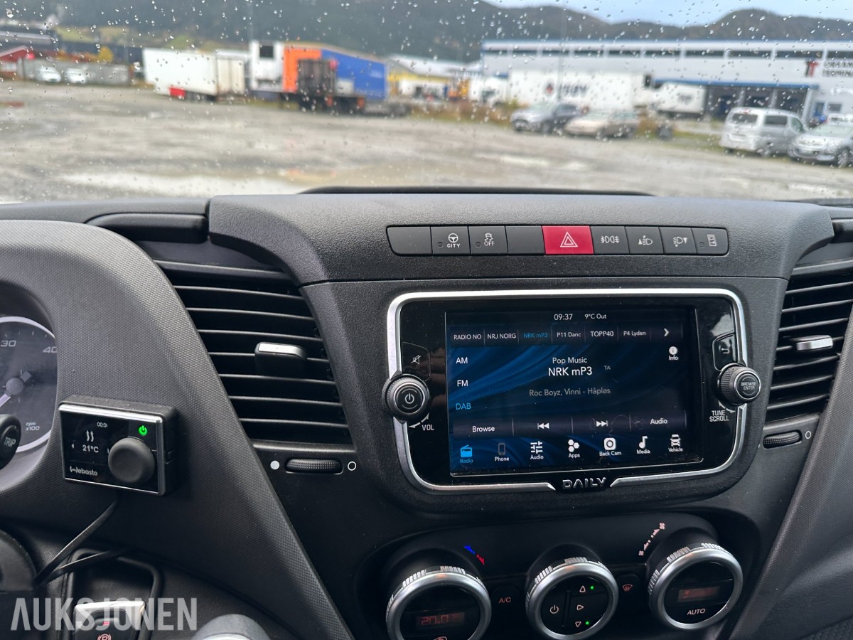 2022 Iveco Daily 35S16 skapbil, 8 paller, bakløfter, varme i skap