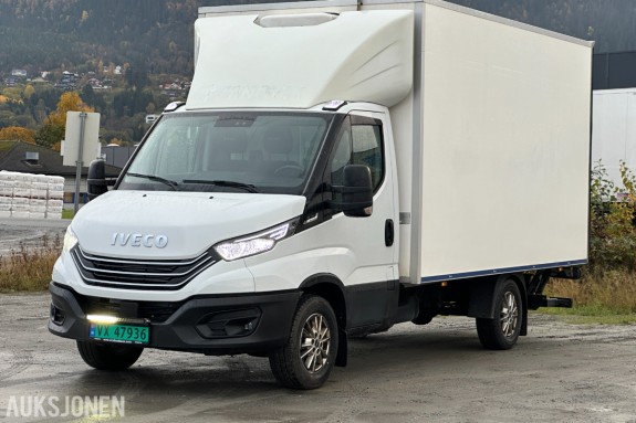 2022 Iveco Daily 35S16 skapbil, 8 paller, bakløfter, varme i skap