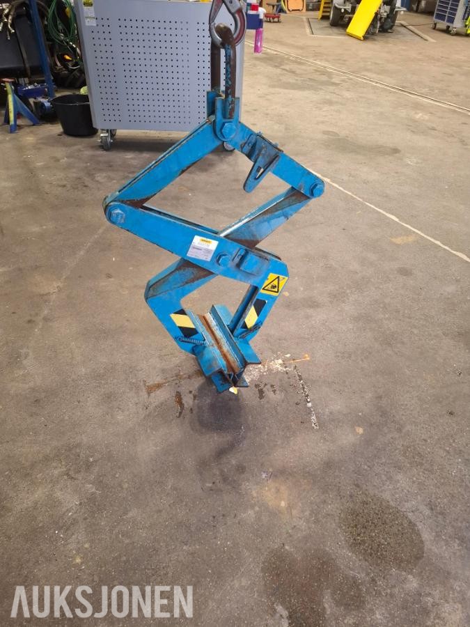 2017 Andre REHNMAN GPL240 Steinklype for trafikkbarrierer.