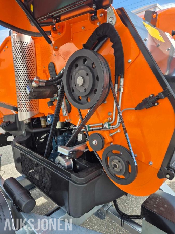 2025 Eliet Mega Prof 25 HK Diesel fliskutter
