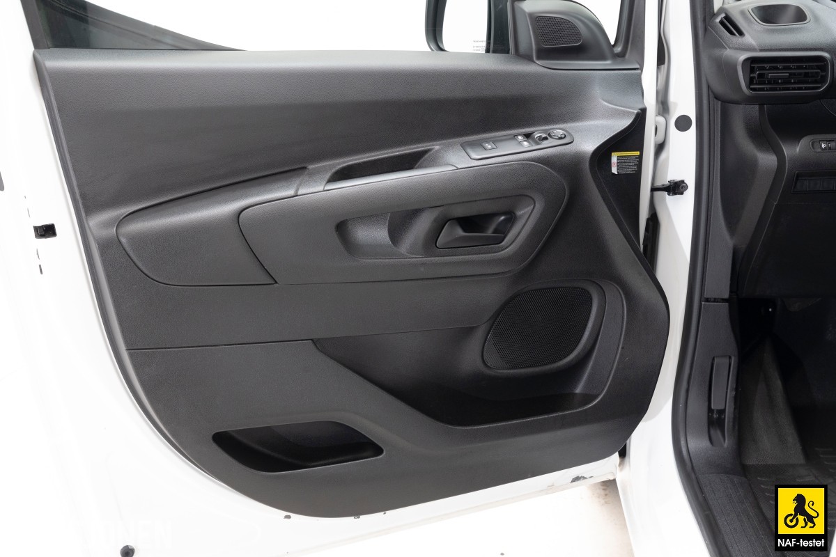 2021 Peugeot Partner 1,5 D 130HK L2 AUT CRUISE SKYVEDØRER PARK.SENSORER