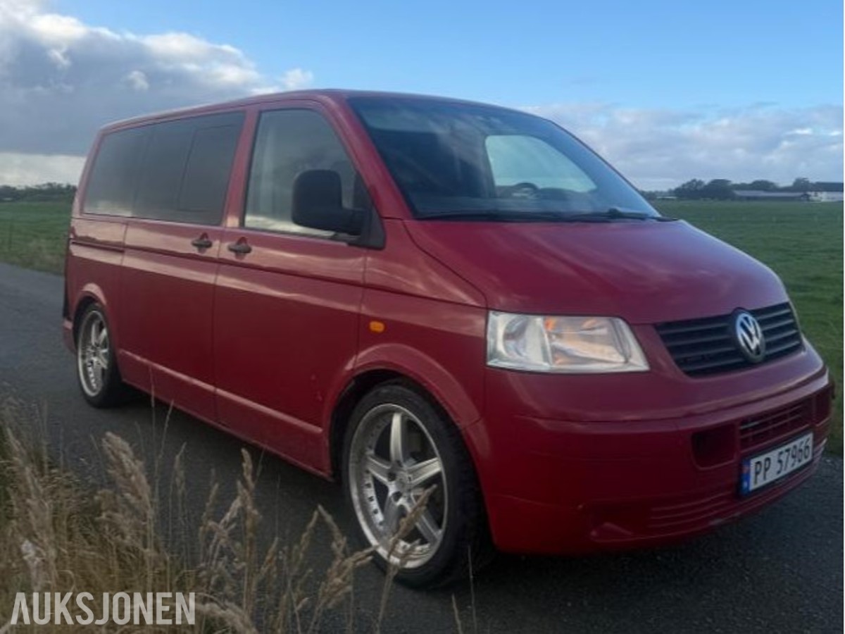 2005 Volkswagen Caravelle 2.5 Diesel 131hk Automat, Hengerfeste, S+V Dekk