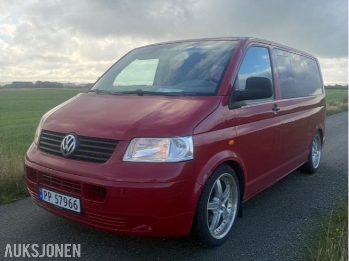 2005 Volkswagen Caravelle 2.5 Diesel 131hk Automat, Hengerfeste, S+V Dekk