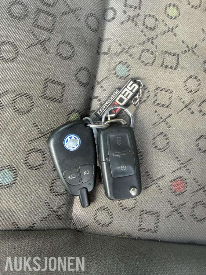 2005 Volkswagen Caravelle 2.5 Diesel 131hk Automat, Hengerfeste, S+V Dekk