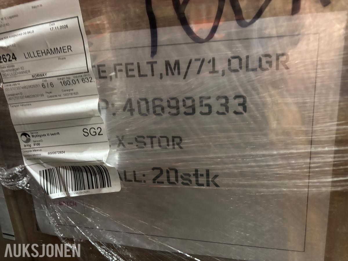 Parti med Forsvarets feltskjorte M-71 