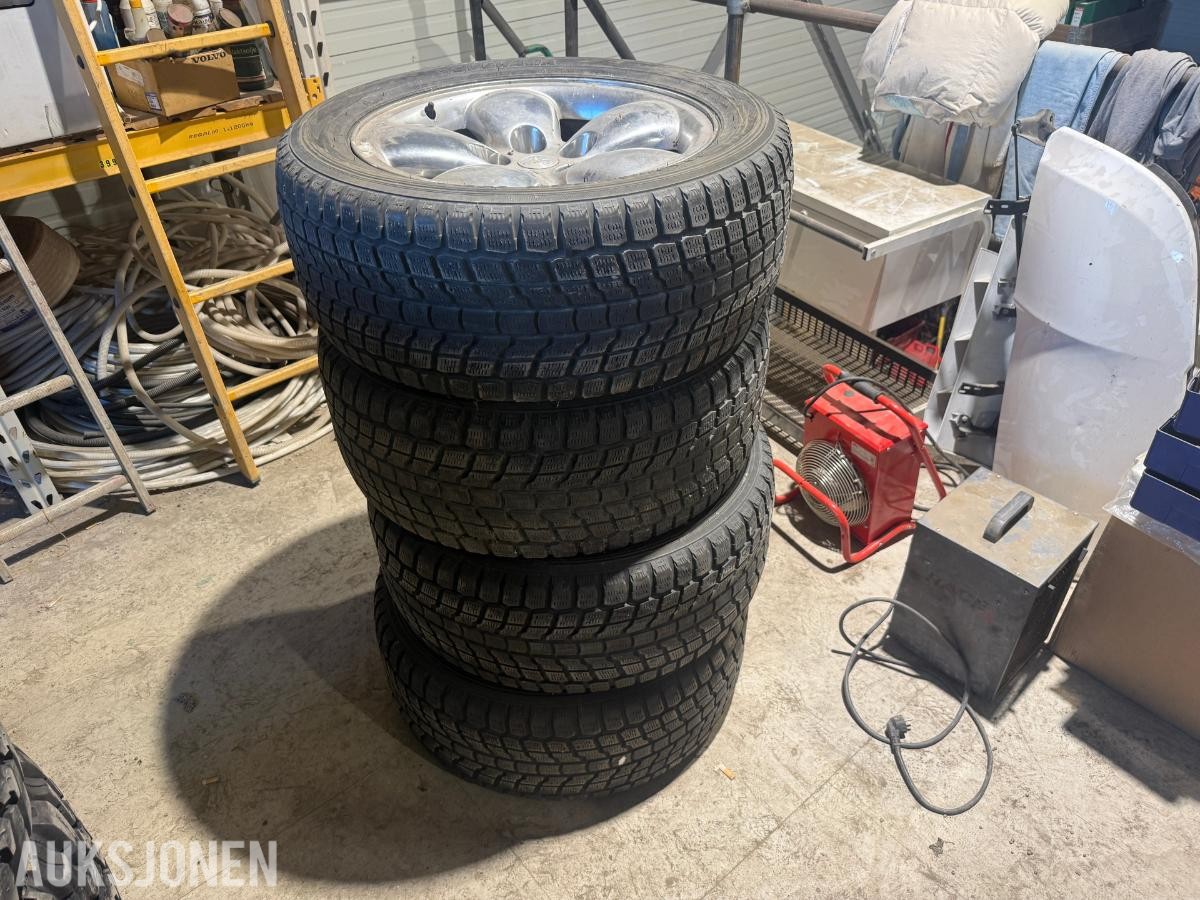4 stk. Yokohama dekk med felg til Dodge Ram
