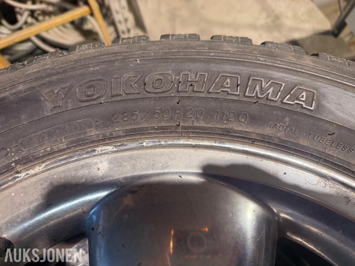 4 stk. Yokohama dekk med felg til Dodge Ram