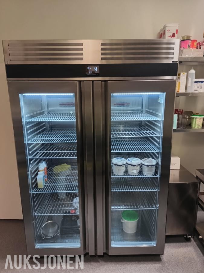 GGM Gastro KSF1400GT2-EF – 1400 L kjøleskap med 2 glassdører