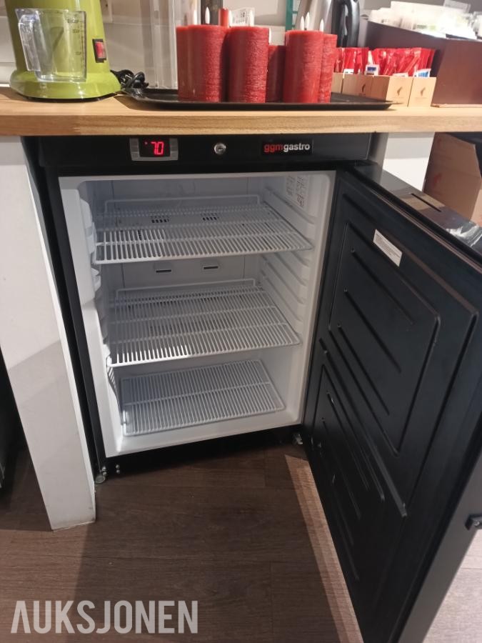 2 stk GGM Gastro kjøleskap – 345 L + 200 L