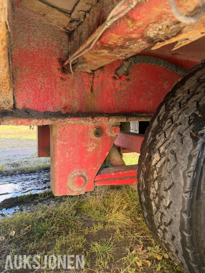 2006 Istrail NN232 Maskinsemi