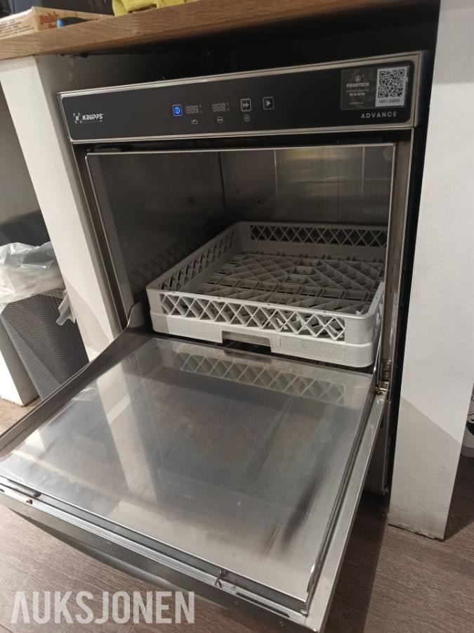 2 stk Krupps Advance C537 – profesjonelle oppvaskmaskiner