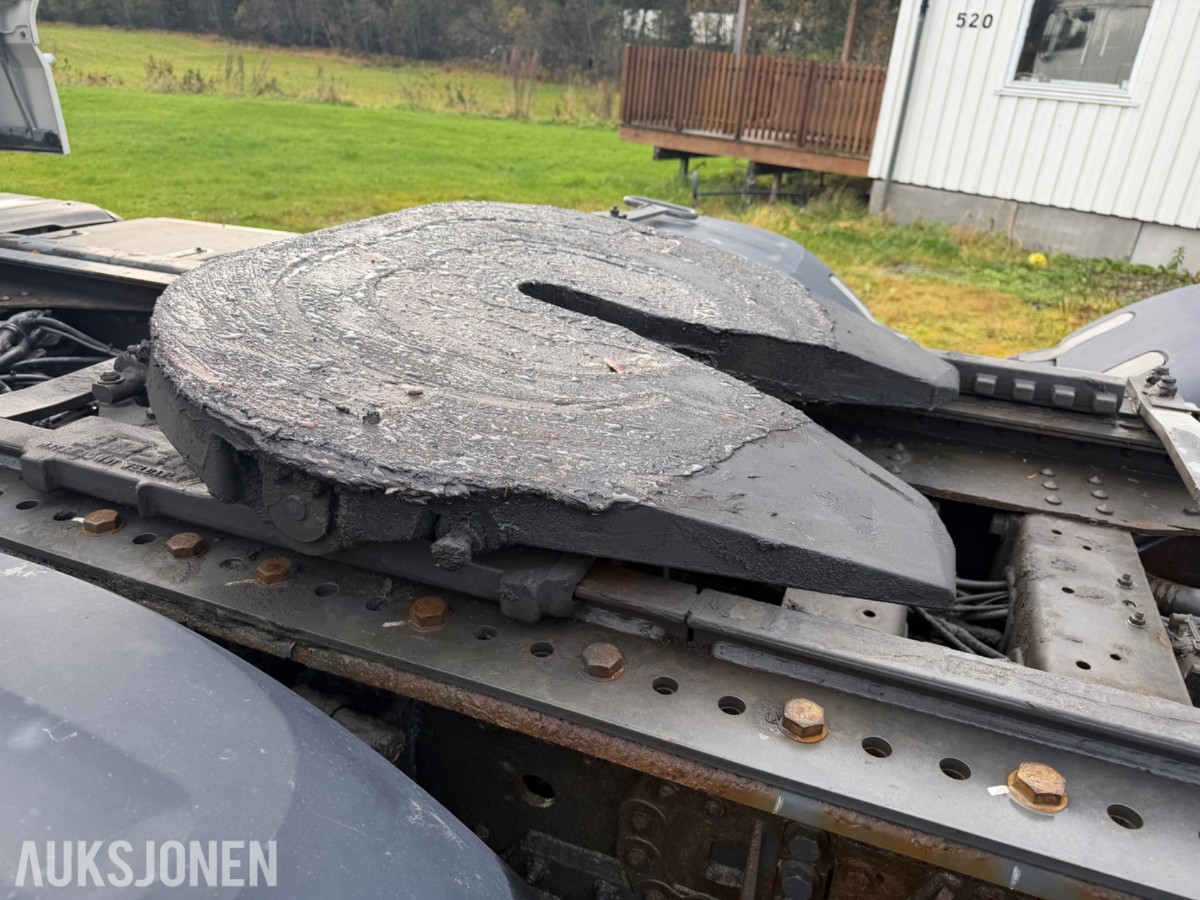 DAF XF 530 FTS TREKKVOGN