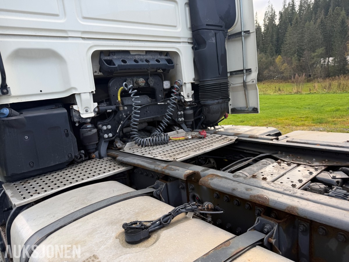DAF XF 530 FTS TREKKVOGN