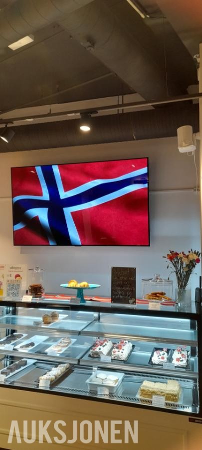 LG LG 83" C3 OLED + veggfeste