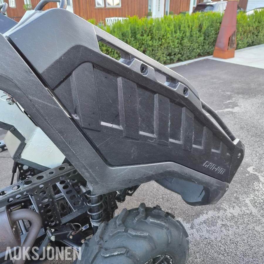 2022 Can-Am Outlander Max 6x6 XU+