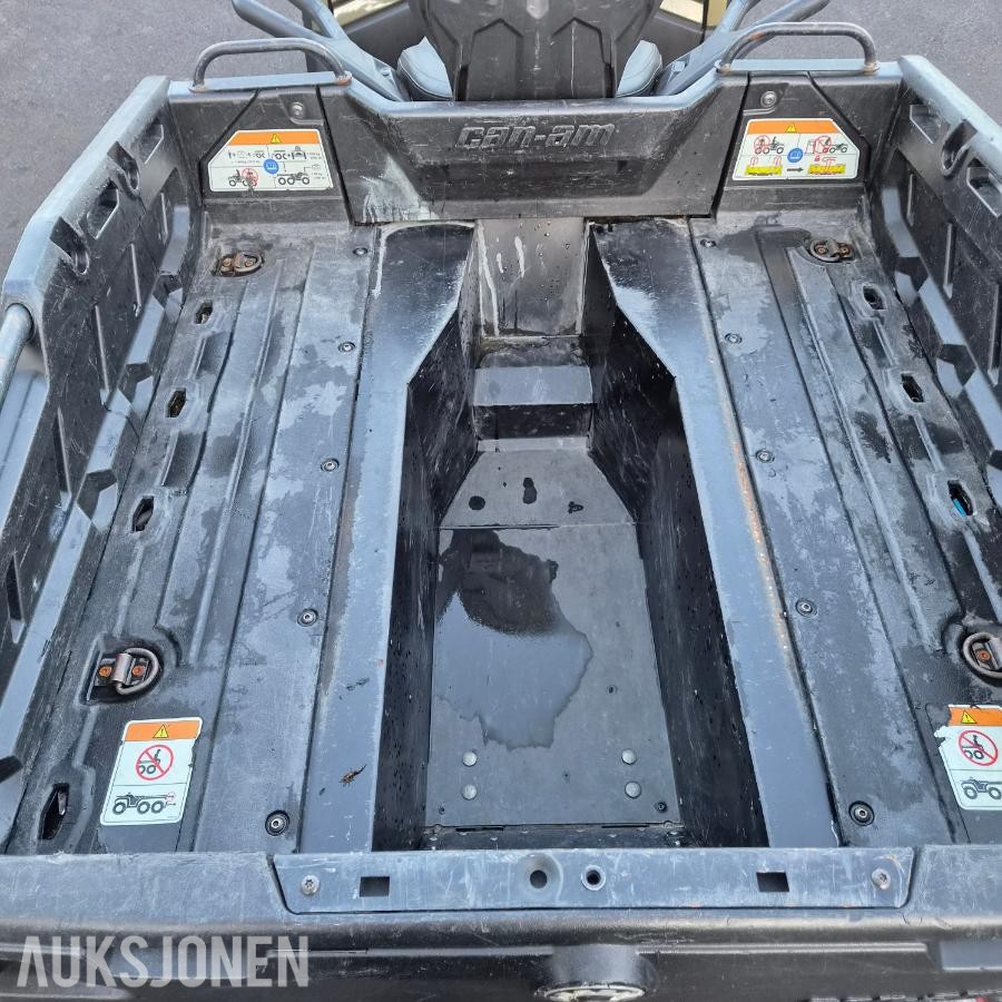 2022 Can-Am Outlander Max 6x6 XU+