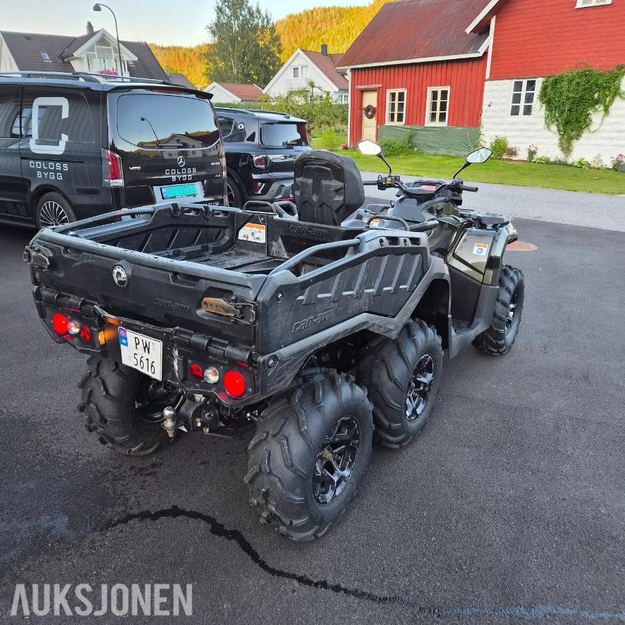 2022 Can-Am Outlander Max 6x6 XU+