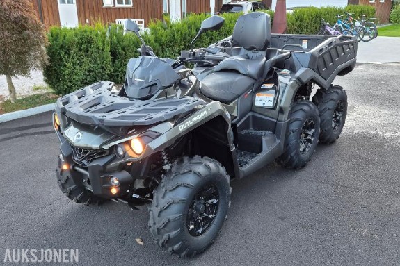 2022 Can-Am Outlander Max 6x6 XU+