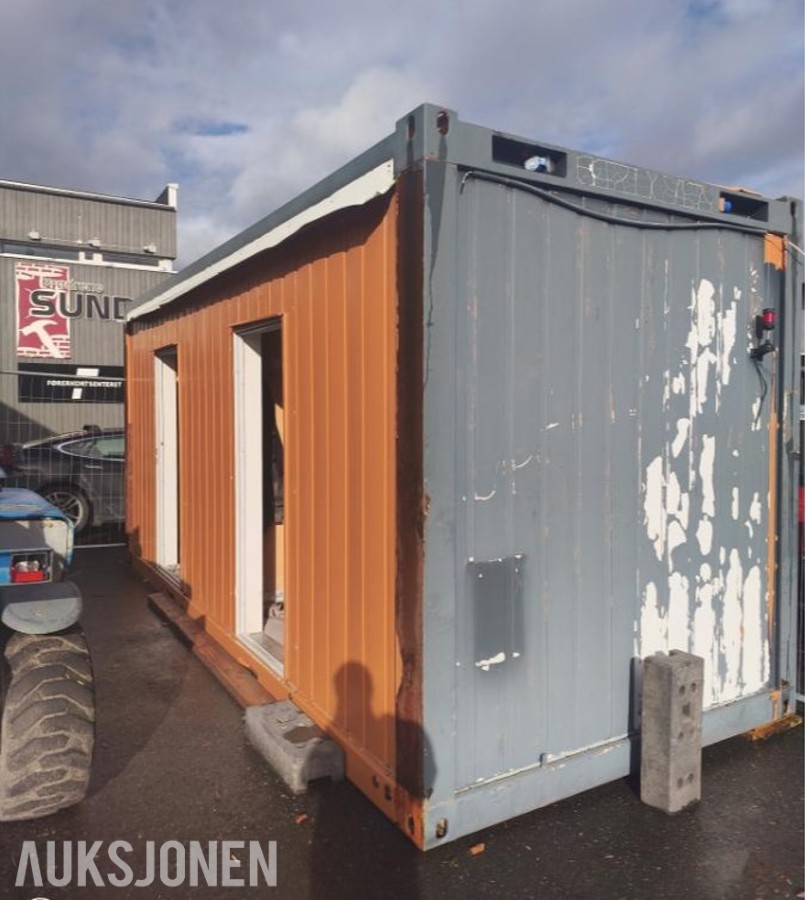 2010 Sanitærbrakke modul 2 delt Container - ingen minstepris